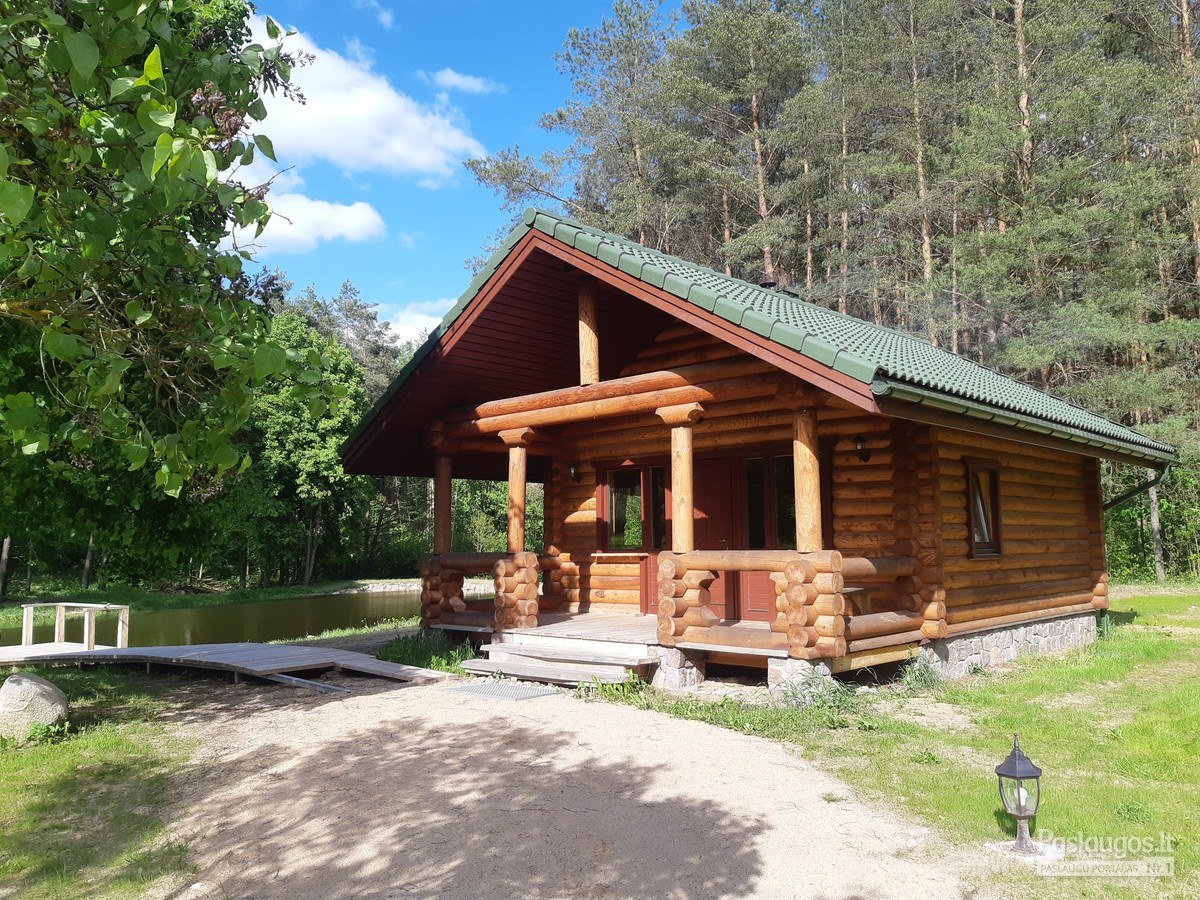 Rąstinis poilsio namelis